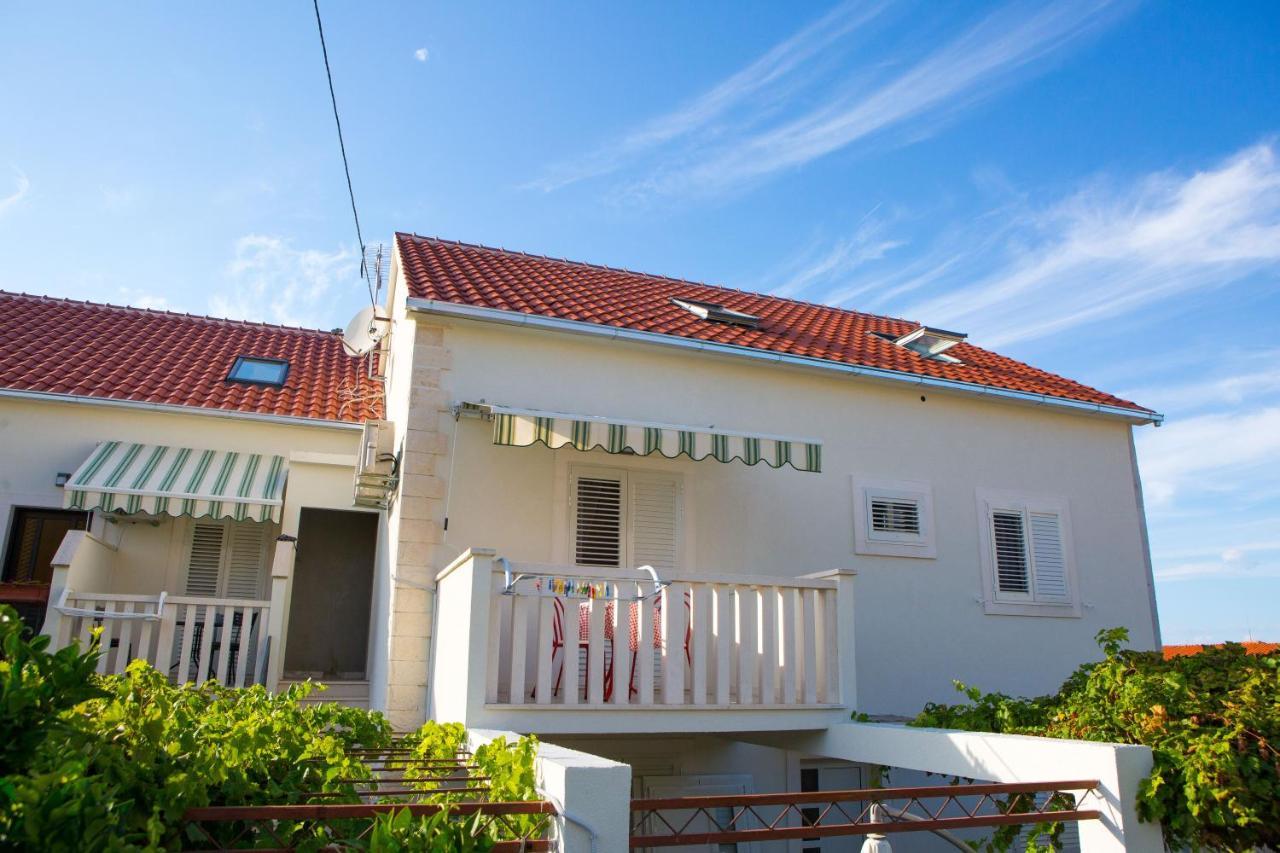 Apartments Lenka Sutivan Exterior photo